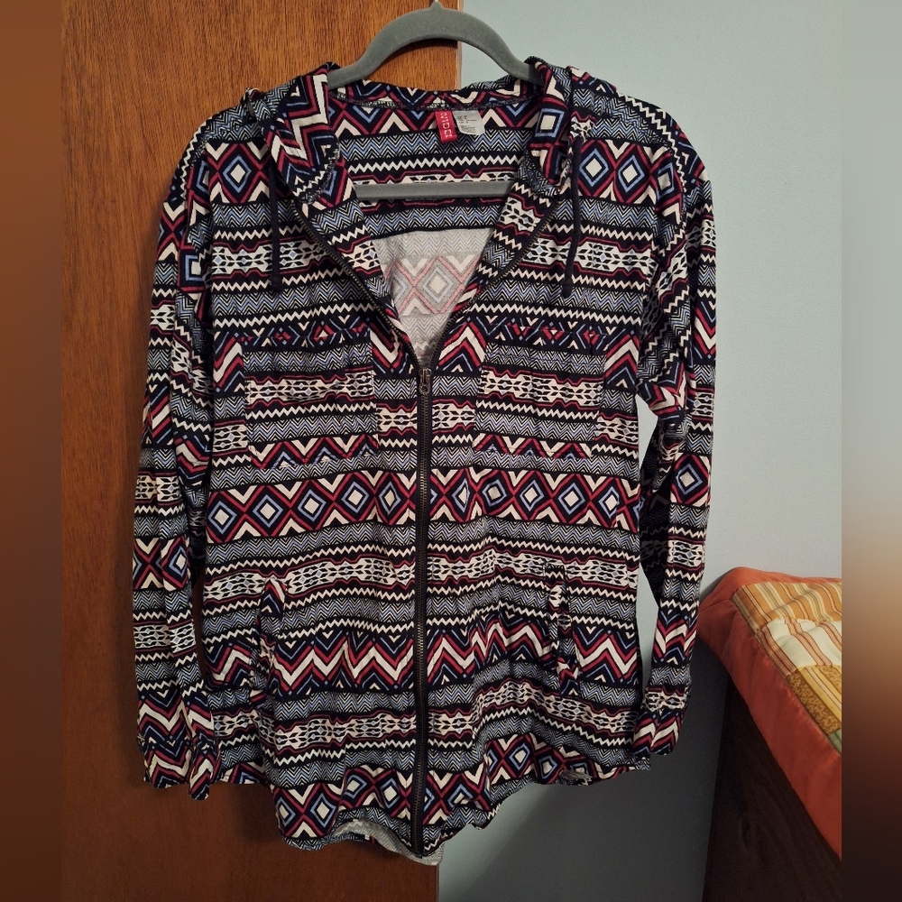 H&M Divided Women's Colorful Aztec Patterned Full Zip Jacket Size 8